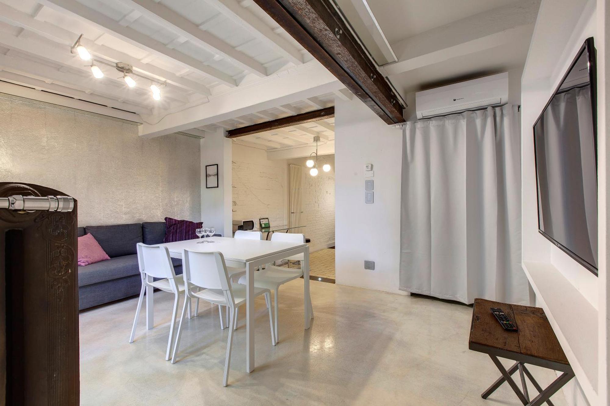 Victor Apartment By Mamo Florence Luaran gambar